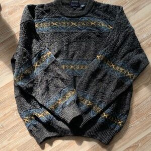 Gant Men's Charcoal Sweater with Blue and Gold Patterns. 100% wool.